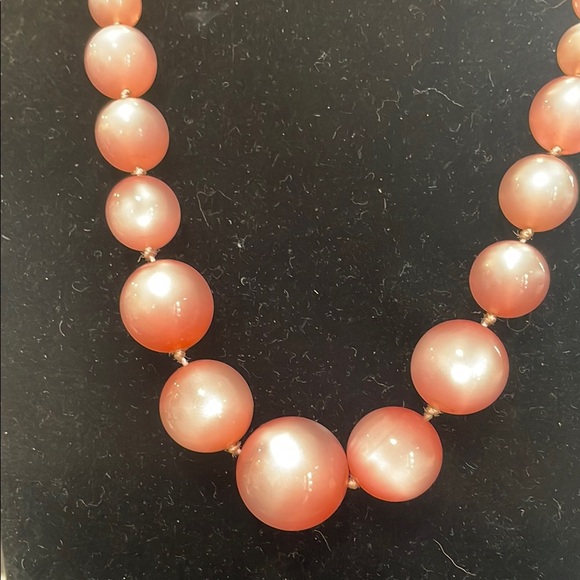 Vintage Pink moonglow necklace.. - Picture 2 of 6